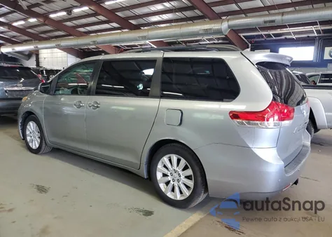 2011 Toyota Sienna Xle z USA, uszkodzony, nr VIN 5TDDK3DC4BS006272